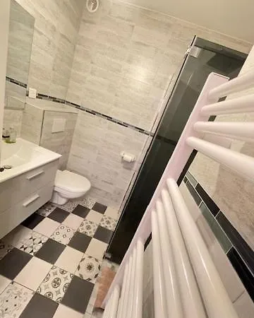 Face A La Mer Et Au Port Laurent Du Var Avec Jardin Privatif Apartment