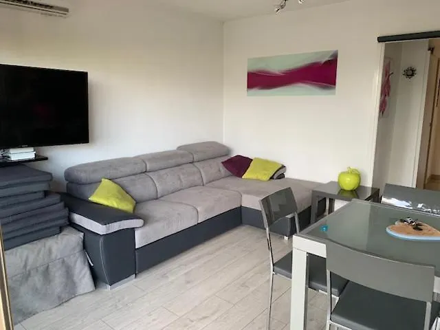 Apartman Face A La Mer Et Au Port Laurent Du Var Avec Jardin Privatif Saint-Laurent-du-Var