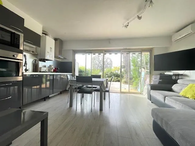 Face A La Mer Et Au Port Laurent Du Var Avec Jardin Privatif Apartman *