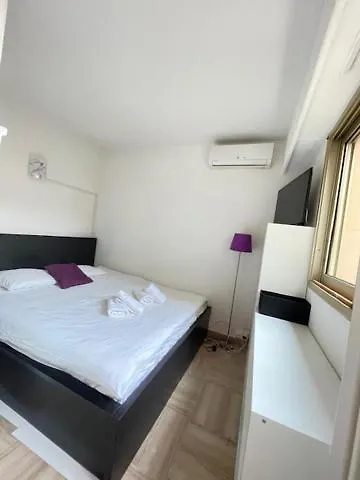 Face A La Mer Et Au Port Laurent Du Var Avec Jardin Privatif Apartman Saint-Laurent-du-Var